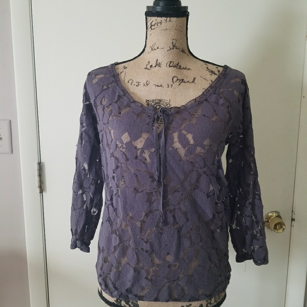 American Eagle Lace top